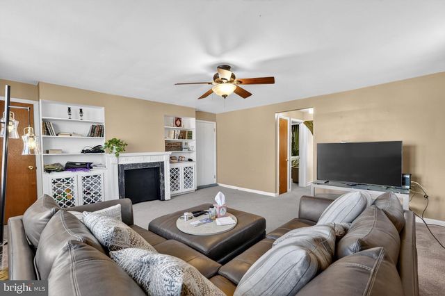 816 LONEY ST, Philadelphia, PA 19111