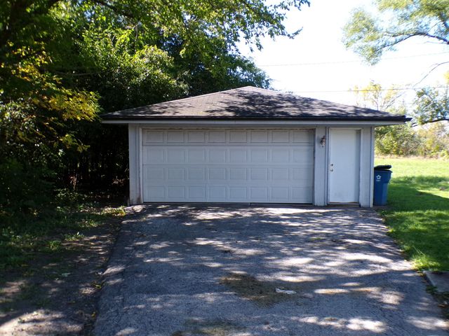 16614 Finch Avenue, Harvey, IL 60426