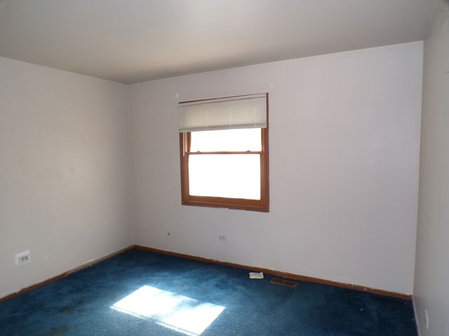 16614 Finch Avenue, Harvey, IL 60426