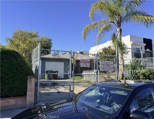 5647 Satsuma, North Hollywood, CA 91601