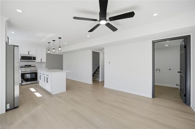 601 Rock Spring Ct, Virginia Beach, VA 23462