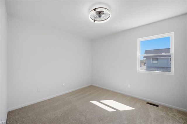 601 Rock Spring Ct, Virginia Beach, VA 23462