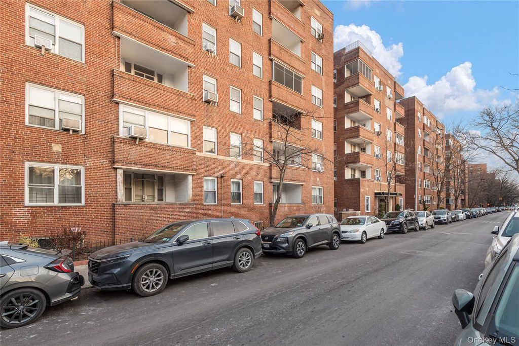 34-41 85th Street 3G, Jackson Heights, NY 11372