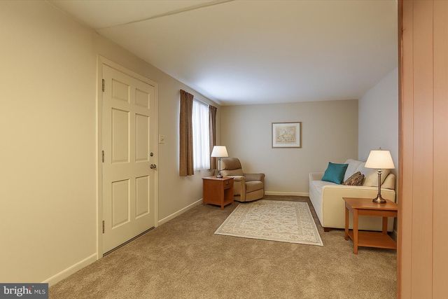 307 PENNSYLVANIA AVE, Camp Hill, PA 17011