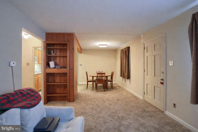 307 PENNSYLVANIA AVE, Camp Hill, PA 17011