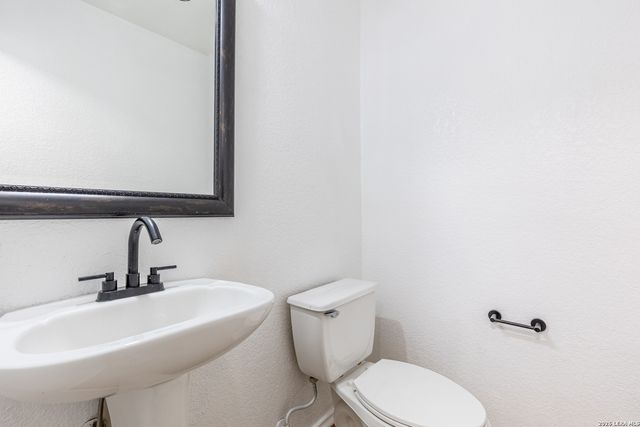 7731 Mesquite Farm, San Antonio, TX 78239