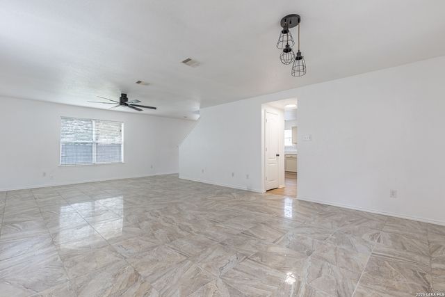 7731 Mesquite Farm, San Antonio, TX 78239
