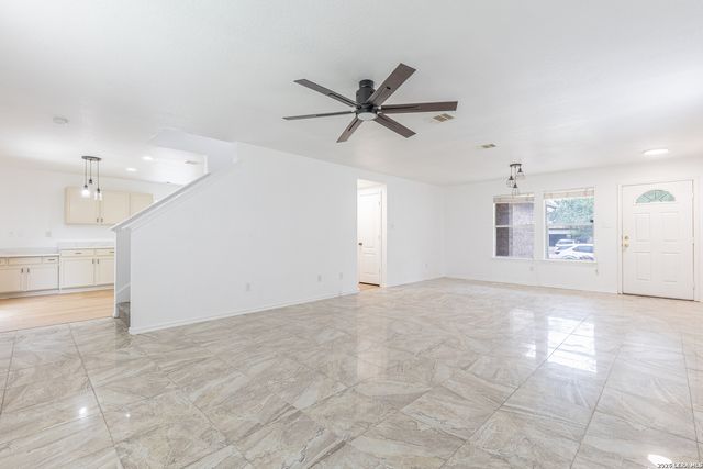 7731 Mesquite Farm, San Antonio, TX 78239