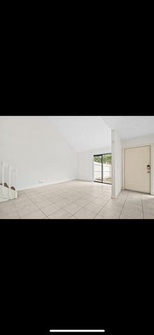 9227 Green Meadows Way, Palm Beach Gardens, FL 33418