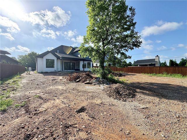 103 NW Trail Ridge Road, Bentonville, AR 72712