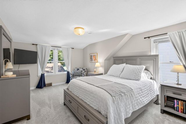 1371 Eleanor Avenue, Saint Paul, MN 55116