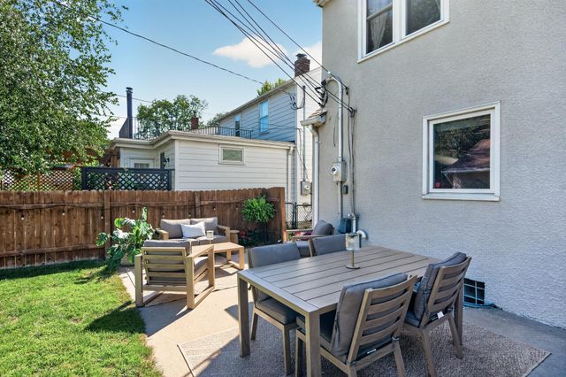 1371 Eleanor Avenue, Saint Paul, MN 55116
