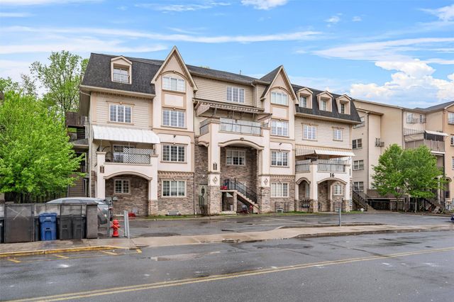 16 Prag Boulevard 201, Monroe, NY 10950