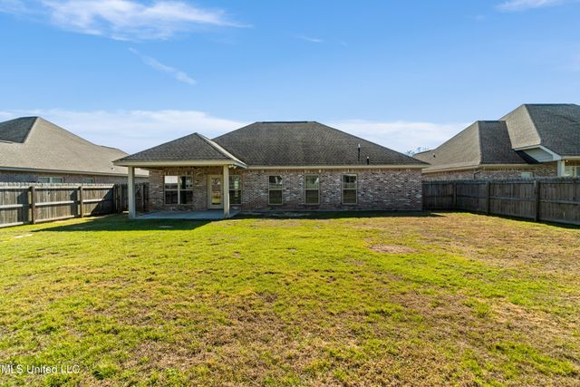 67 Coastal Oak, Hattiesburg, MS 39402