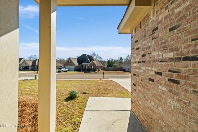 67 Coastal Oak, Hattiesburg, MS 39402