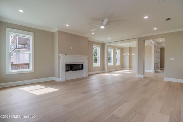 117 W 4th Street, Long Beach, MS 39560