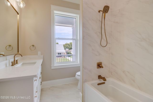 117 W 4th Street, Long Beach, MS 39560