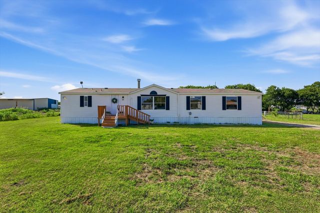 11105 Mckinley Drive, Venus, TX 76084