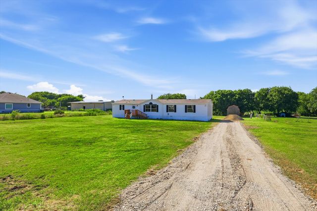 11105 Mckinley Drive, Venus, TX 76084