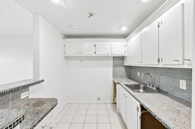 310 OAKRIDGE R Court 310, Deerfield Beach, FL 33442