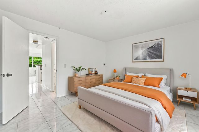 310 OAKRIDGE R Court 310, Deerfield Beach, FL 33442