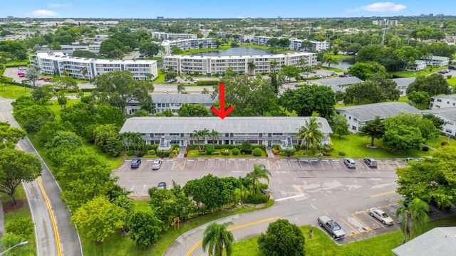 310 OAKRIDGE R Court 310, Deerfield Beach, FL 33442