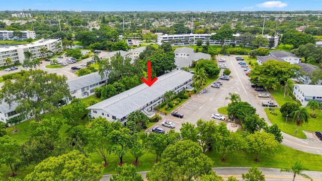 310 OAKRIDGE R Court 310, Deerfield Beach, FL 33442