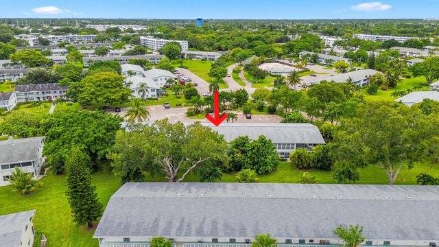 310 OAKRIDGE R Court 310, Deerfield Beach, FL 33442