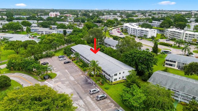 310 OAKRIDGE R Court 310, Deerfield Beach, FL 33442