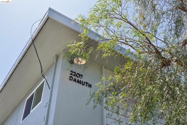 2207 Damuth St 2, Oakland, CA 94602