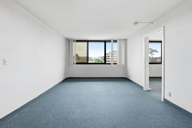 70 Southbridge St 402, Worcester, MA 01608