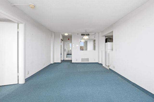 70 Southbridge St 402, Worcester, MA 01608