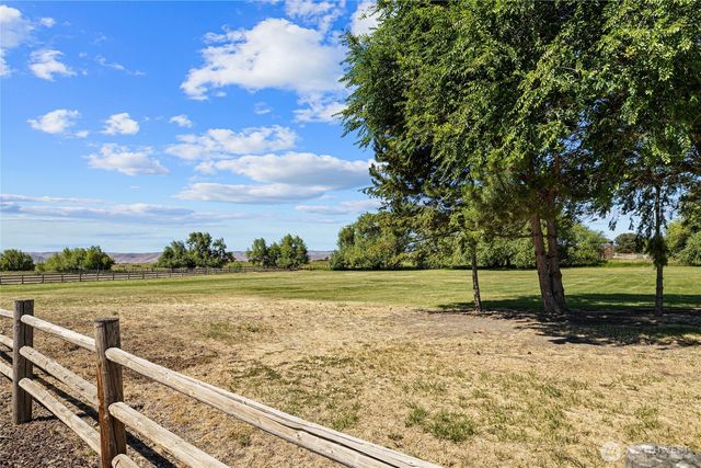3510 Lyons Road, Ellensburg, WA 98926