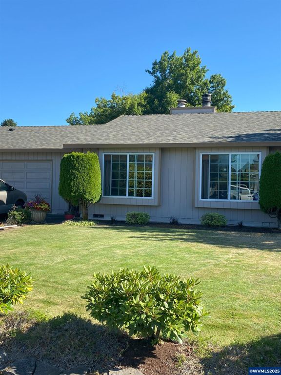 239 SW 9th Av, Canby, OR 97013