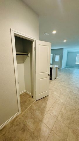 4177 Crooked Bend Drive, Fort Worth, TX 76036