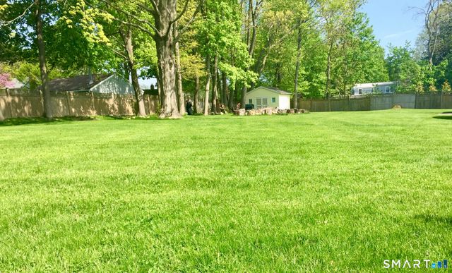 120 Saddle View Road, Fairfield, CT 06825