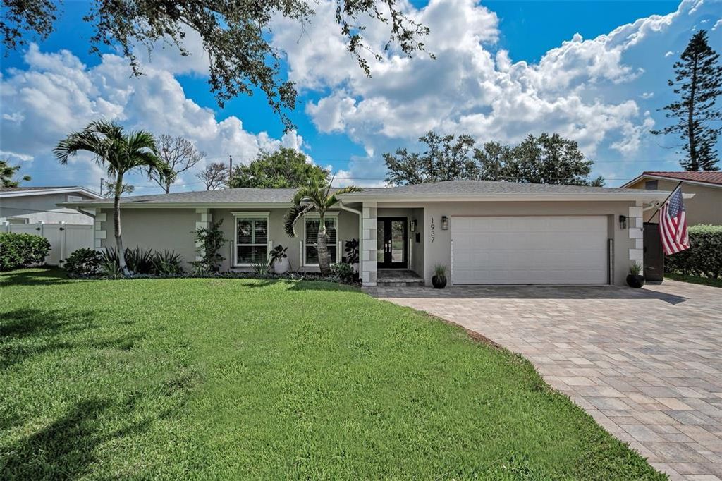 1937 DOLPHIN BOULEVARD S, St Petersburg, FL 33707