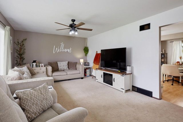 6199 River Trail DRIVE, Milwaukee, WI 53225