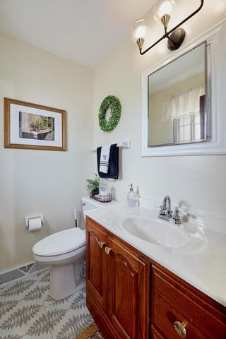 6199 River Trail DRIVE, Milwaukee, WI 53225
