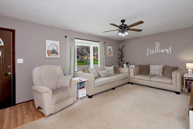 6199 River Trail DRIVE, Milwaukee, WI 53225
