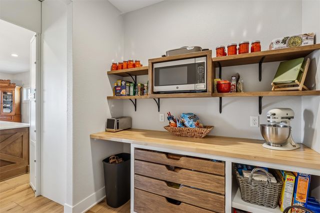 2719 Blooming Heights Drive, Norwalk, IA 50211