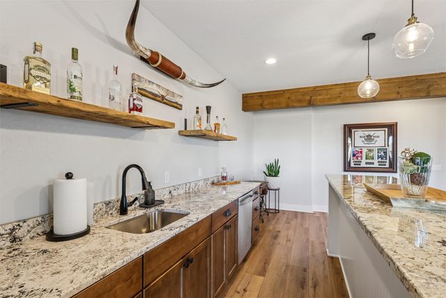 2719 Blooming Heights Drive, Norwalk, IA 50211