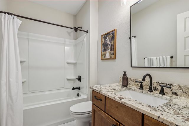 2719 Blooming Heights Drive, Norwalk, IA 50211