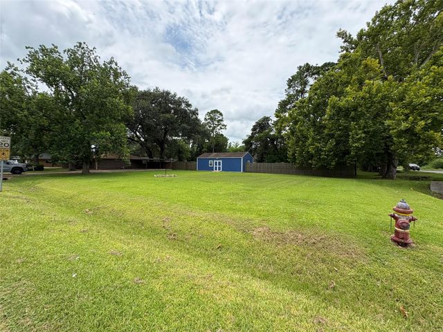 1303 Mac Drive, Sweeny, TX 77480