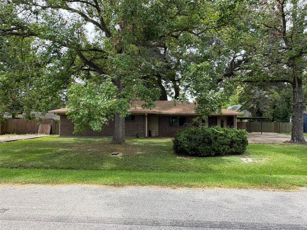 1303 Mac Drive, Sweeny, TX 77480