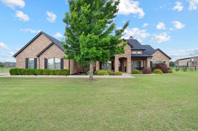 112 Eagle Moor Lane, Weatherford, TX 76087