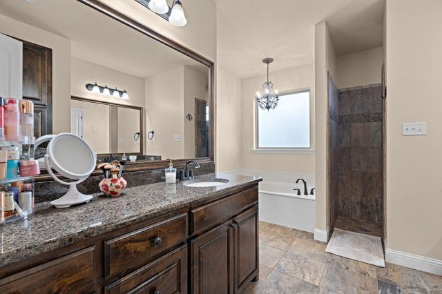 112 Eagle Moor Lane, Weatherford, TX 76087