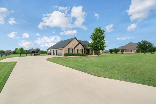 112 Eagle Moor Lane, Weatherford, TX 76087