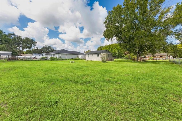 652 N JACKSON STREET, Eagle Lake, FL 33839