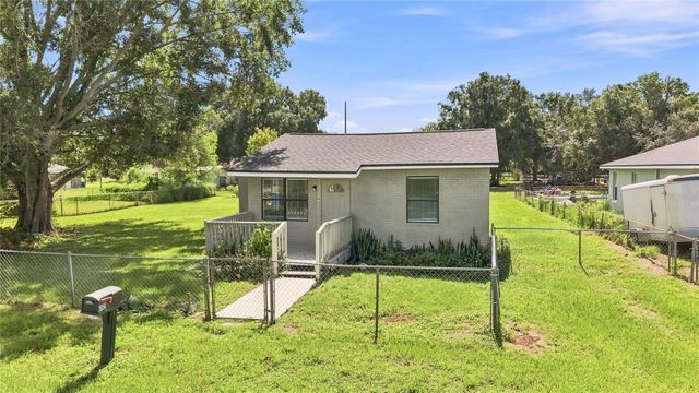 652 N JACKSON STREET, Eagle Lake, FL 33839
